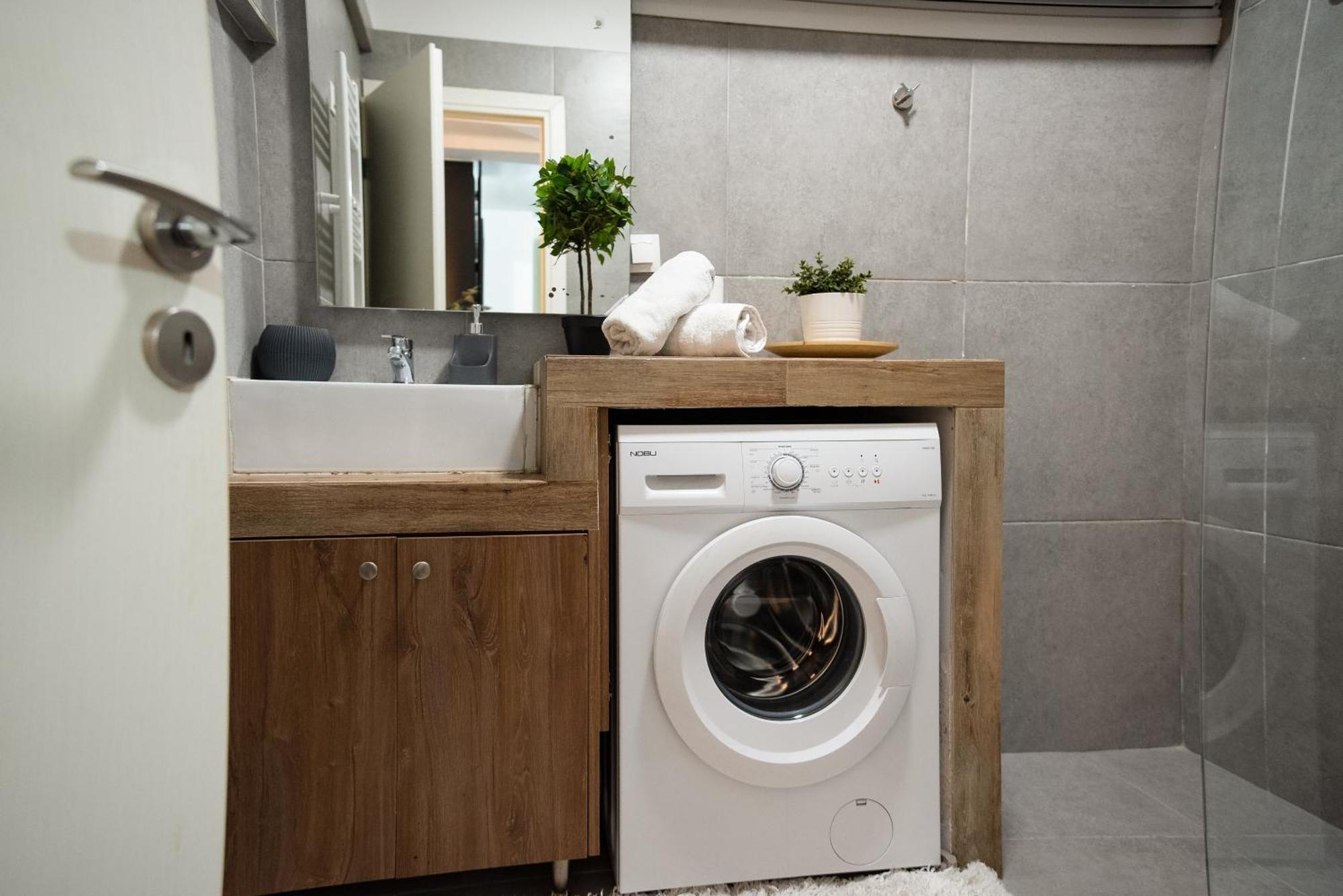 Daire Cozy Apartment-steps From The Centre *
