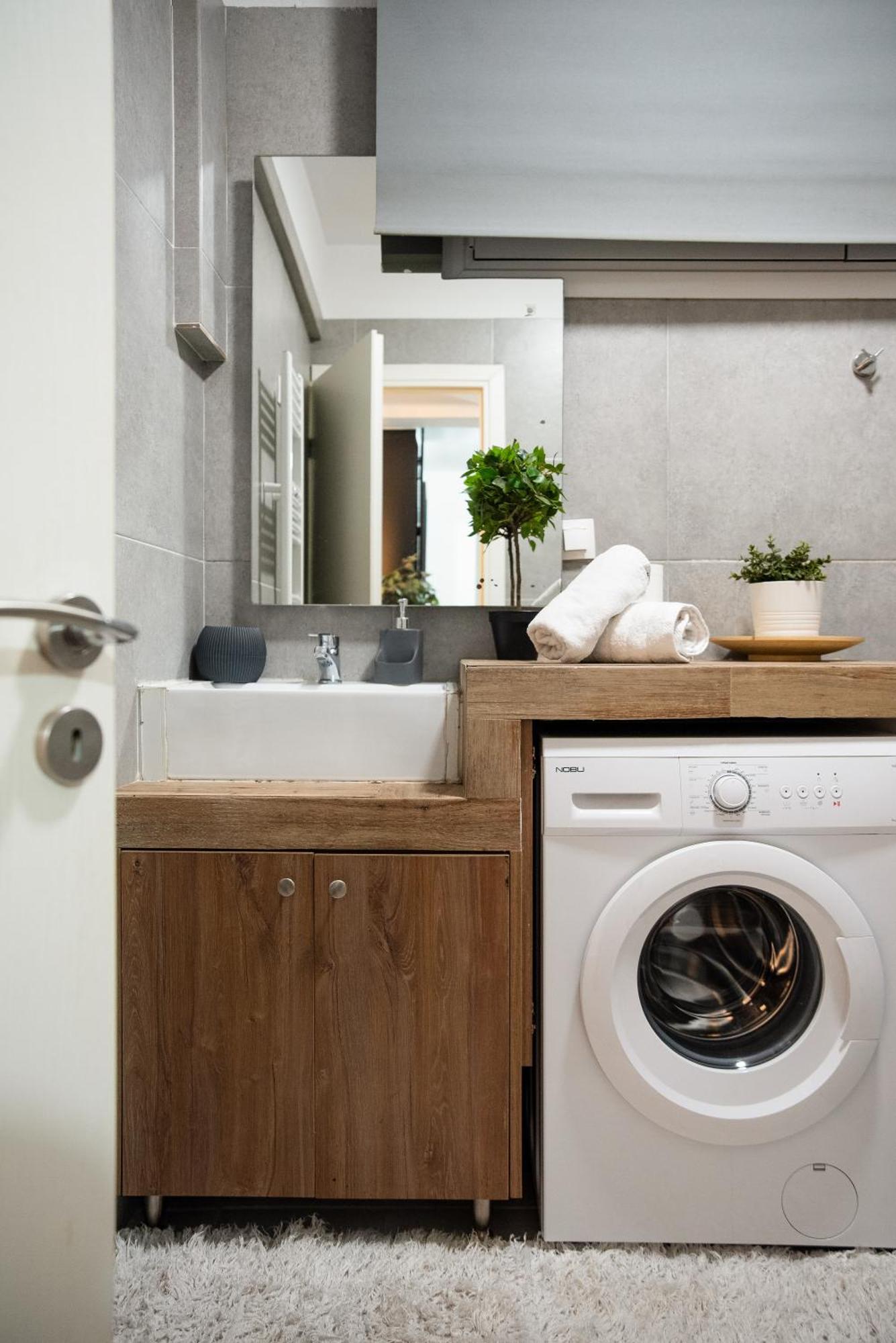 Daire Cozy Apartment-steps From The Centre *