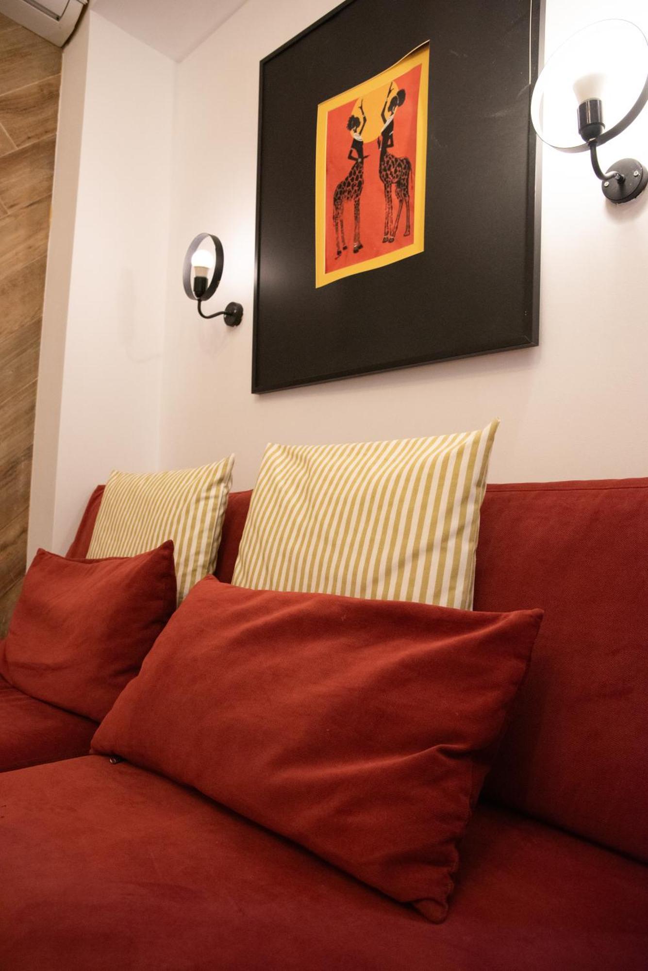 Daire Cozy Apartment-steps From The Centre